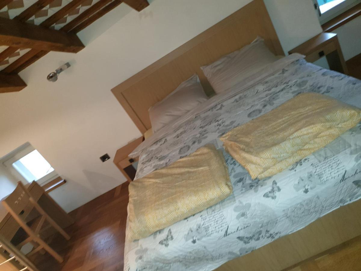 Smartno Apartmaji Goran Apartment Kojsko Exterior photo