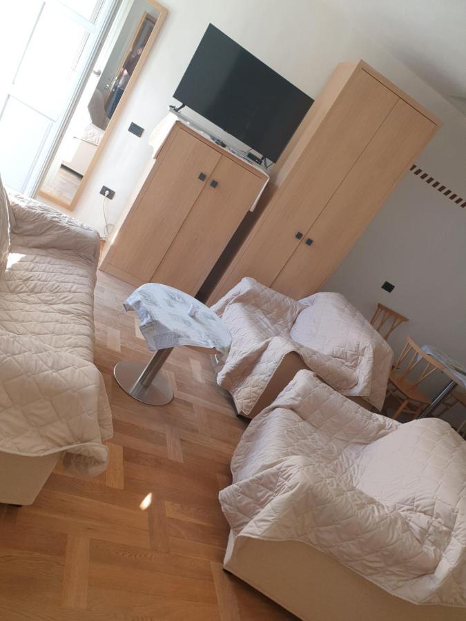 Smartno Apartmaji Goran Apartment Kojsko Exterior photo